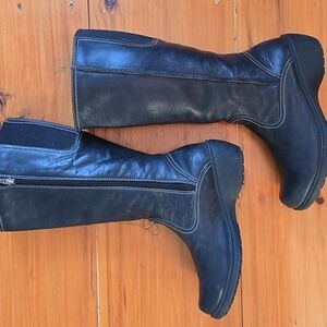 Women's L.L. Bean Wide Calf Tall Leather Comfort Insole Pull On Boots Size 9 1/2